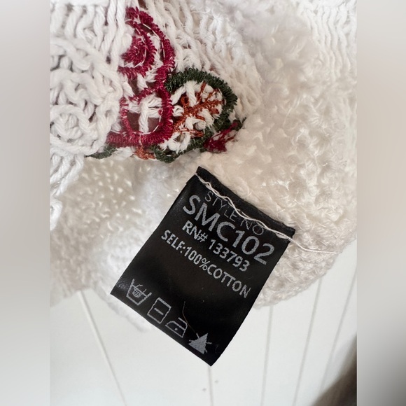 POL White Crochet Embroidered Floral Crop Top Boho Festival Semi Sheer OS - Picture 7 of 8